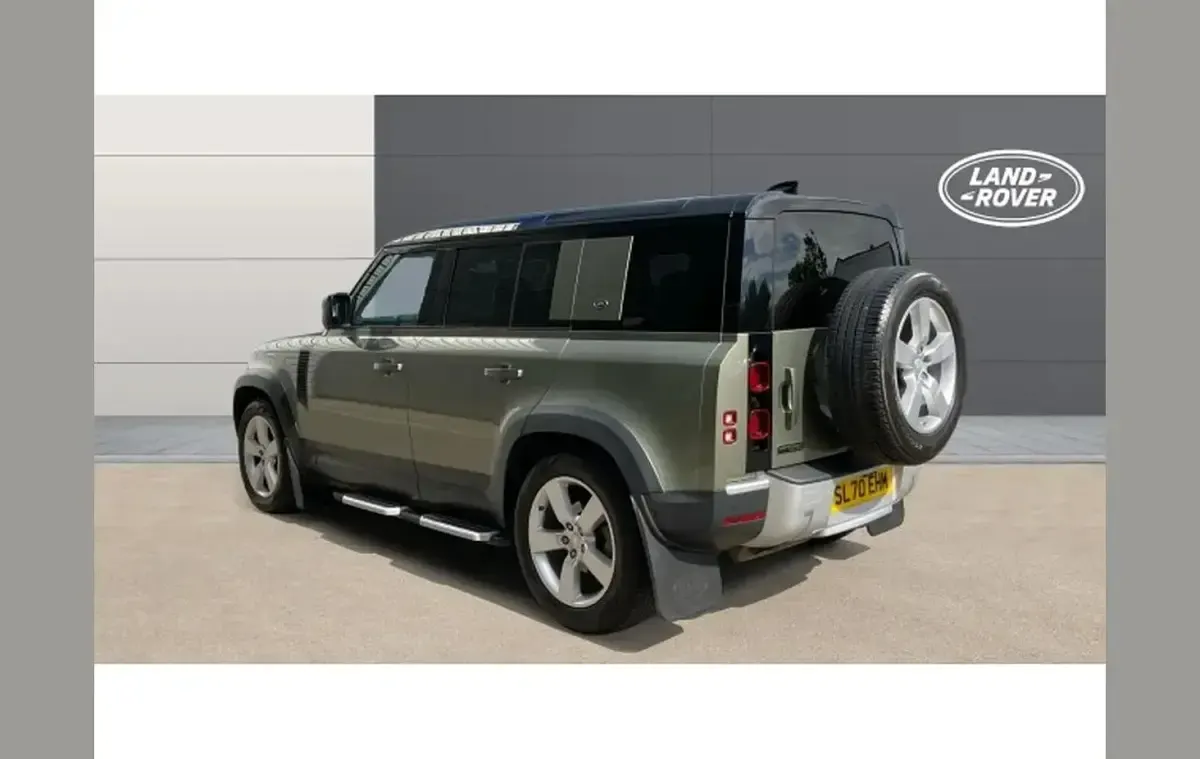 Used Land Rover Defender First Edition 237 HP (174 kW) 2020 Green SUV