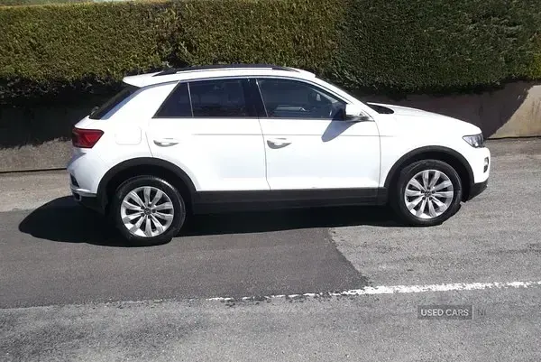 Używany VW T-Roc SE 150 KM (110 kW) 2021 Biały SUV