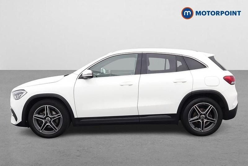 Used Mercedes GLA200 Executive 163 HP (119 kW) 2021 White SUV