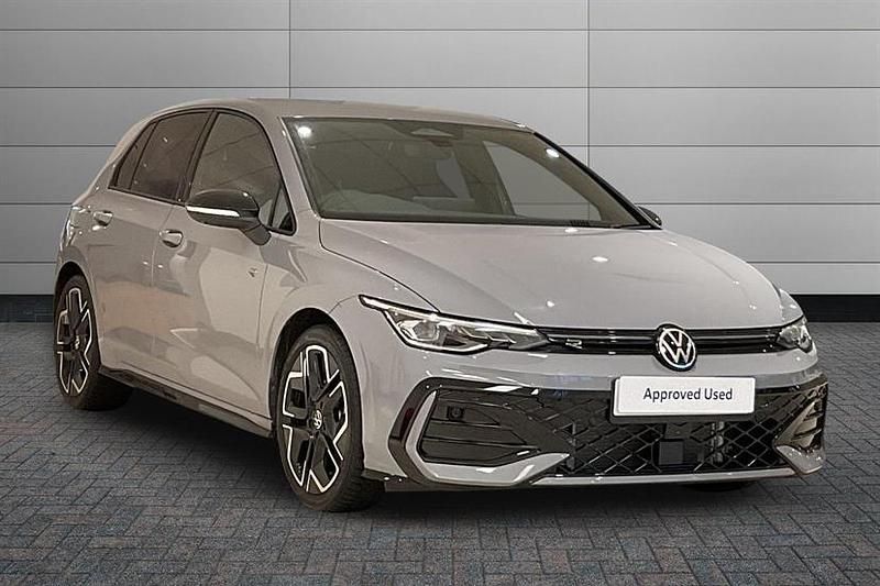 Used VW Golf VIII R-line 150 HP (110 kW) 2025 Moonstone grey Hatchback