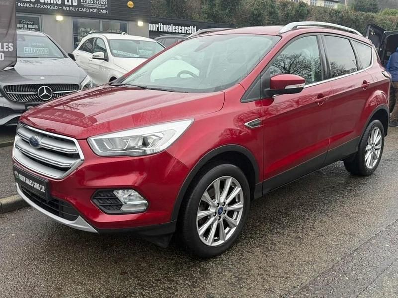 Used Ford Kuga Titanium 120 HP (88 kW) 2019 Red SUV