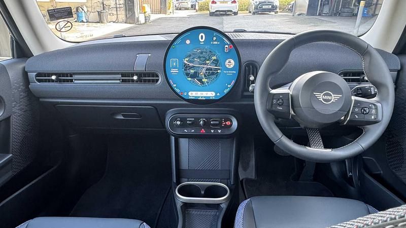 Used Mini Cooper Hatch 113 kW (154 HP) 2025 Silver Hatchback