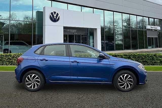 Used VW Polo Life 95 HP (69 kW) 2025 Blue Hatchback