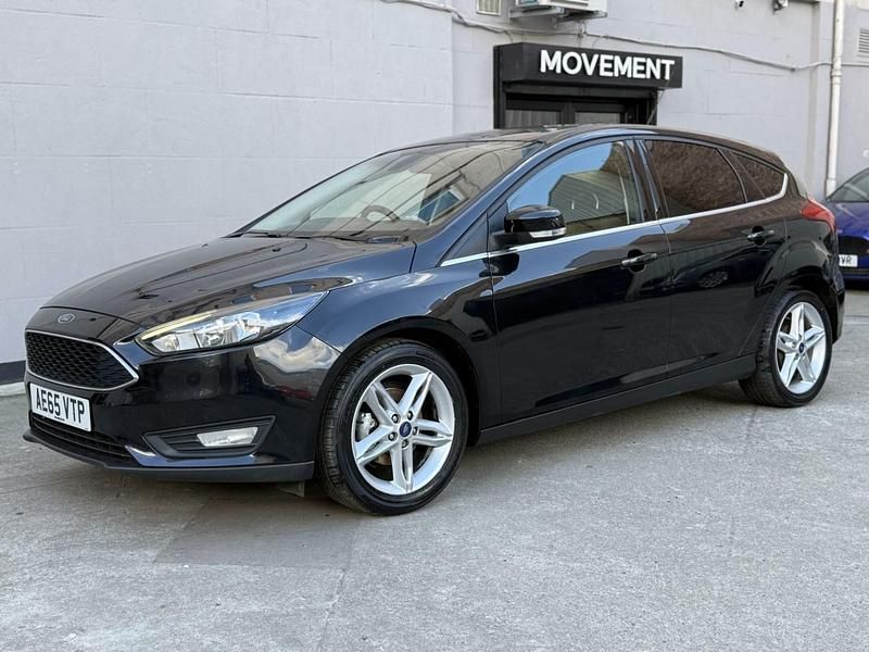 Used Ford Focus Zetec 125 HP (91 kW) 2015 Black Hatchback