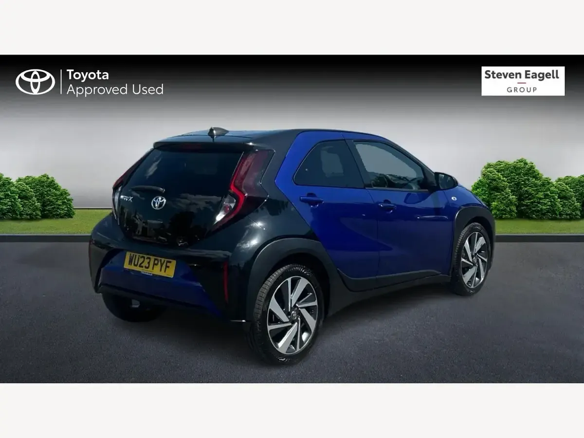Used Toyota Aygo X 72 HP (52 kW) 2023 Blue SUV