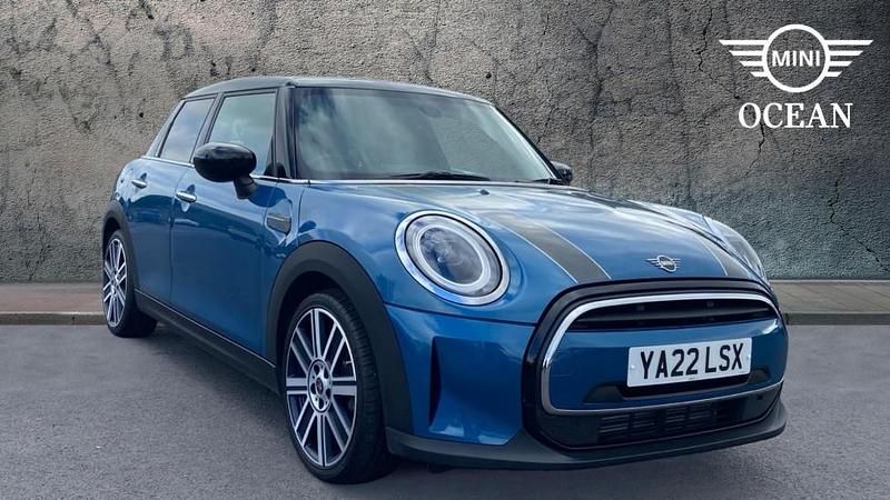 Used Mini Cooper Exclusive 134 HP (98 kW) 2022 Blue Hatchback
