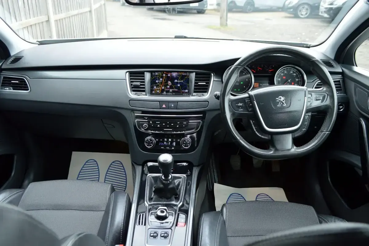 Begagnad Peugeot 508 Allure 140 HK (102 kW) 2013 Silver Sedan