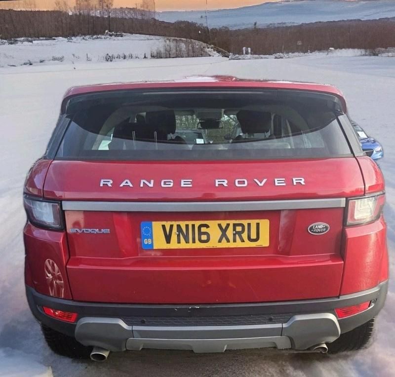 Used Land Rover Range Rover evoque SE 2016 Red Estate