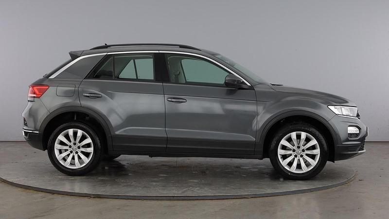 Used VW T-Roc SE 150 HP (110 kW) 2019 Grey SUV