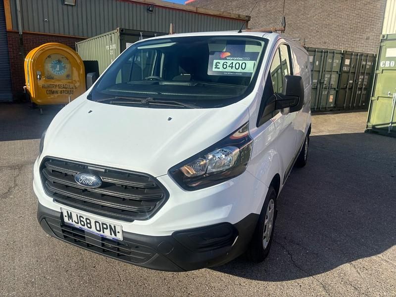 Used Ford Transit Custom 105 HP (77 kW) 2018 White Van