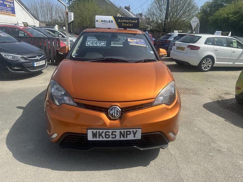 Usado MG MG3 106 HP (77 kW) 2016 Laranja Citadino