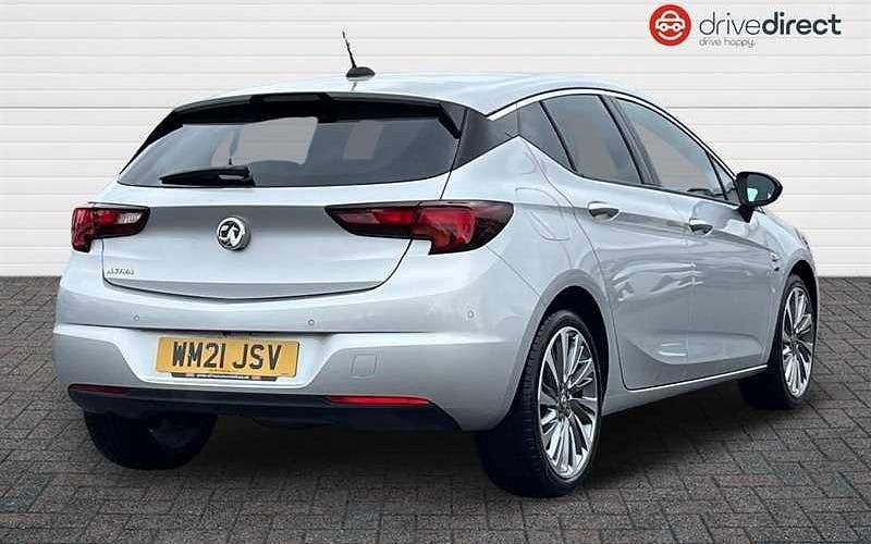 Used Vauxhall Astra Edition 145 HP (106 kW) 2021 Silver Hatchback