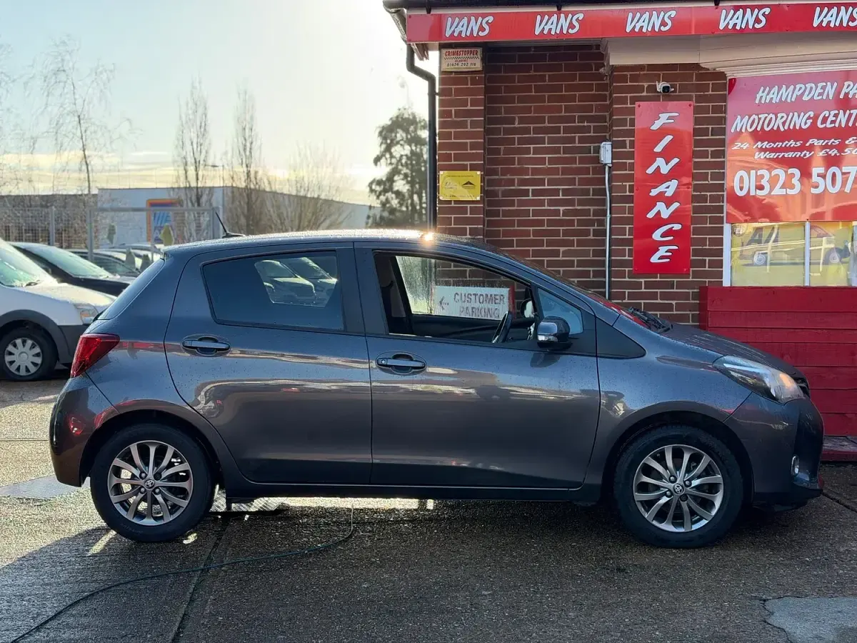 Used Toyota Yaris 2016 Grey Hatchback