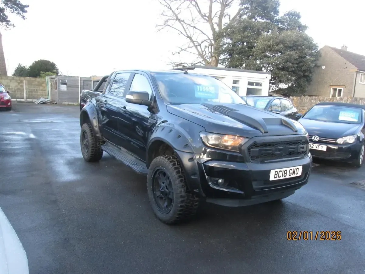 Used Ford Ranger Limited 200 HP (147 kW) 2018 Black Pickup