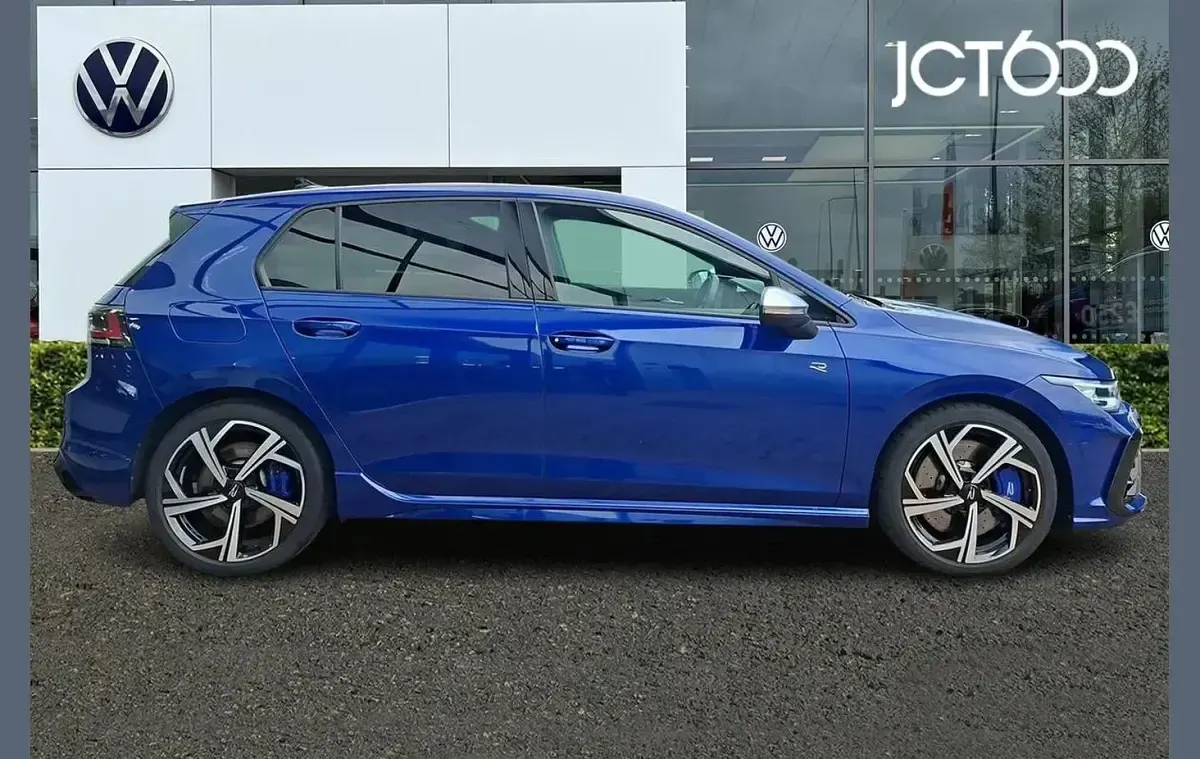 Used VW Golf VIII R 333 HP (244 kW) 2025 Blue Hatchback