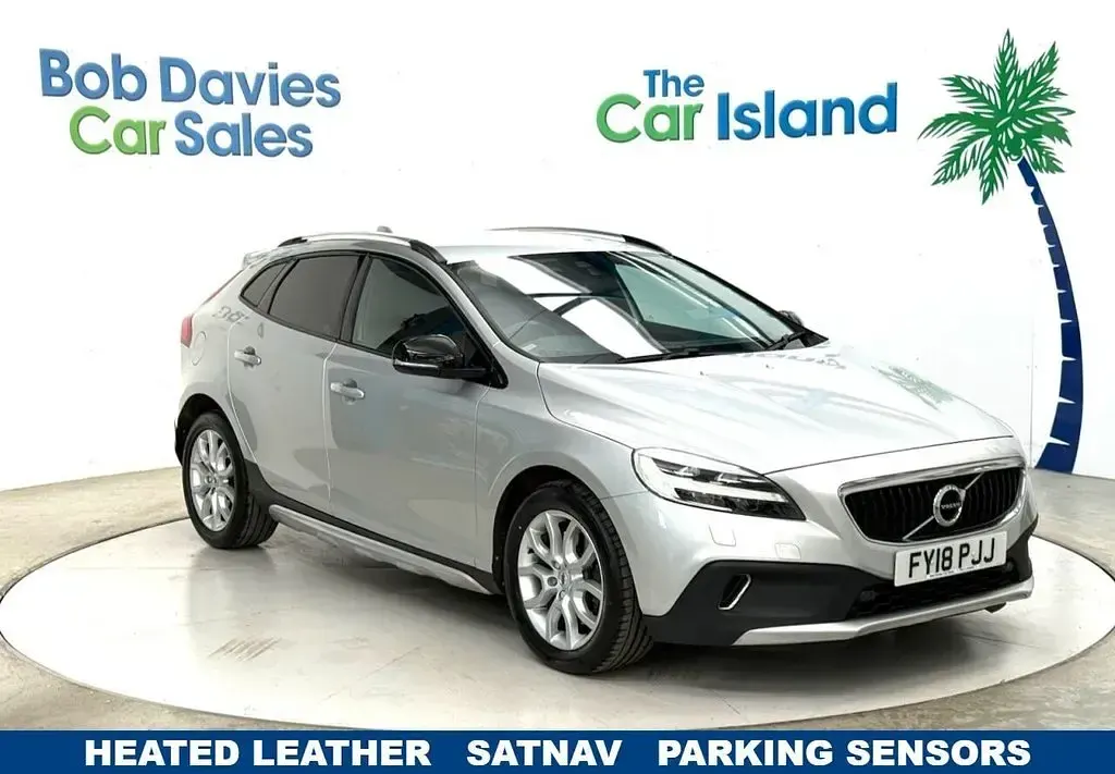 Used Volvo V40 Pro 150 HP (110 kW) 2018 Hatchback