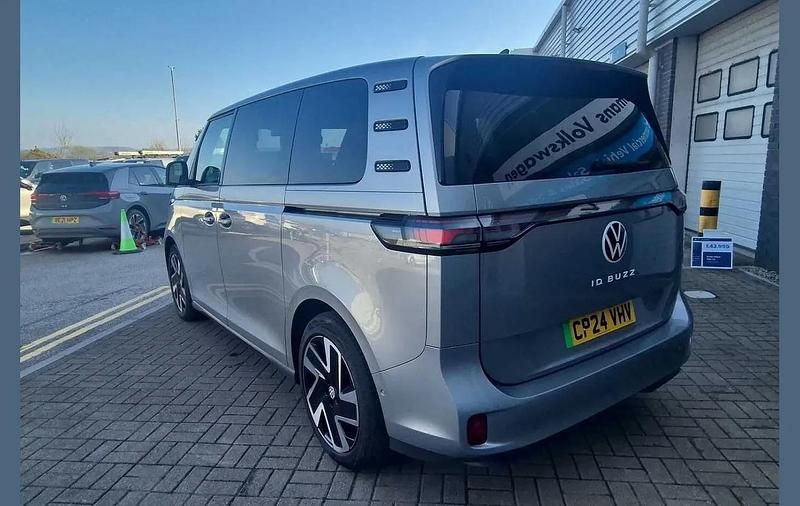 Used VW ID. Buzz Pro 147 kW (200 HP) 2024 Silver MPV