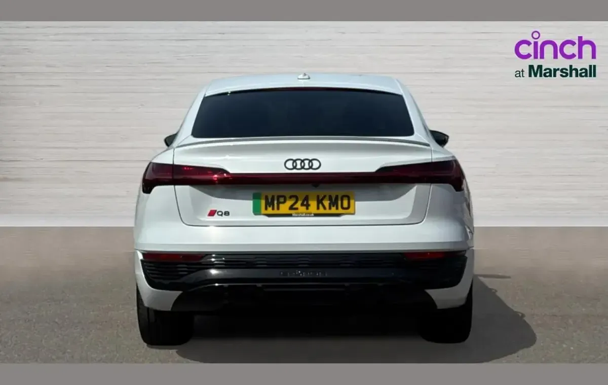 Used Audi Q8 e-tron Black Edition 250 kW (340 HP) 2024 White SUV