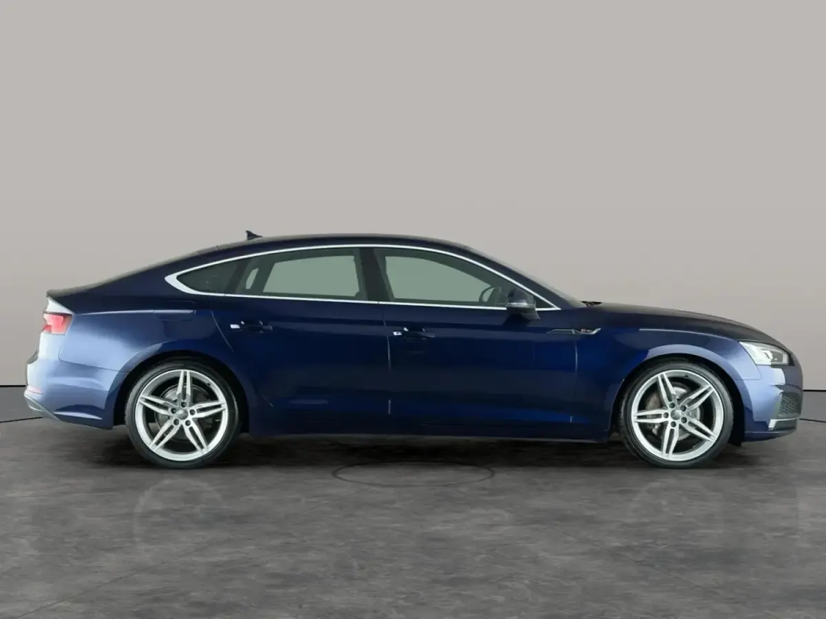 Used Audi A5 Sportback S-Line 190 HP (139 kW) 2019 Blue Hatchback