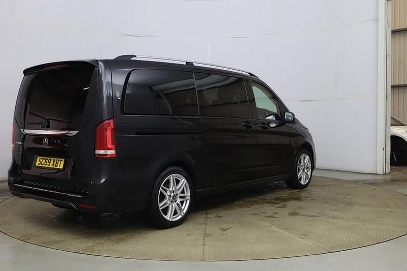 Used Mercedes V300 AMG line 239 HP (175 kW) 2019 Black MPV