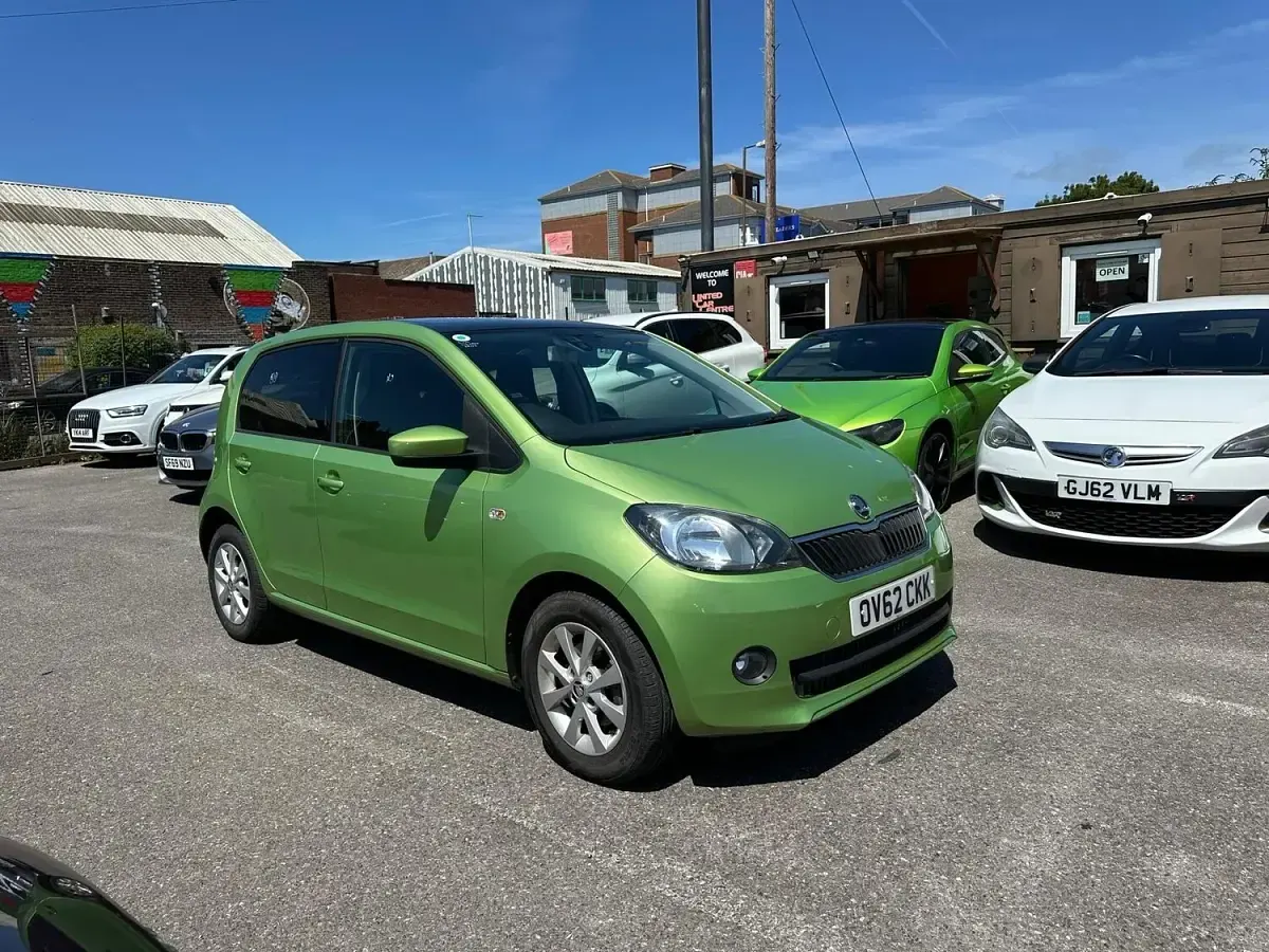 Used Skoda Citigo Elegance 75 HP (55 kW) 2012 Green Hatchback