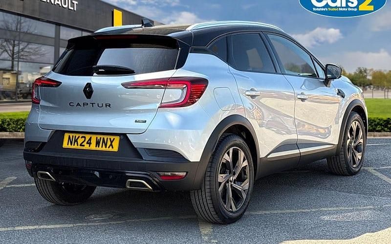 Second-hand Renault Captur Engineered 143 CP (105 kW) 2024 Gri SUV