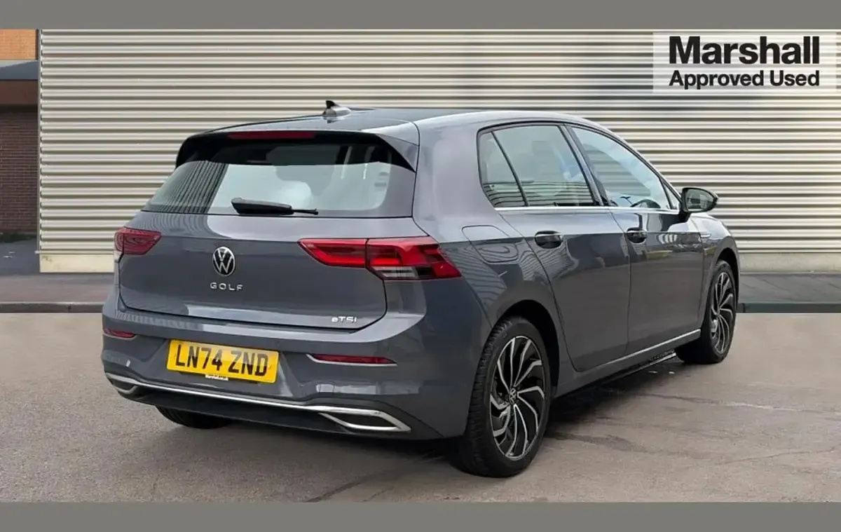 Used VW Golf VIII Style 147 HP (108 kW) 2024 Grey Hatchback