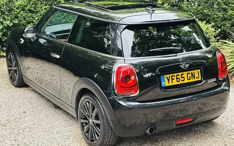Used Mini Cooper Hatch 136 HP (100 kW) 2017 Hatchback