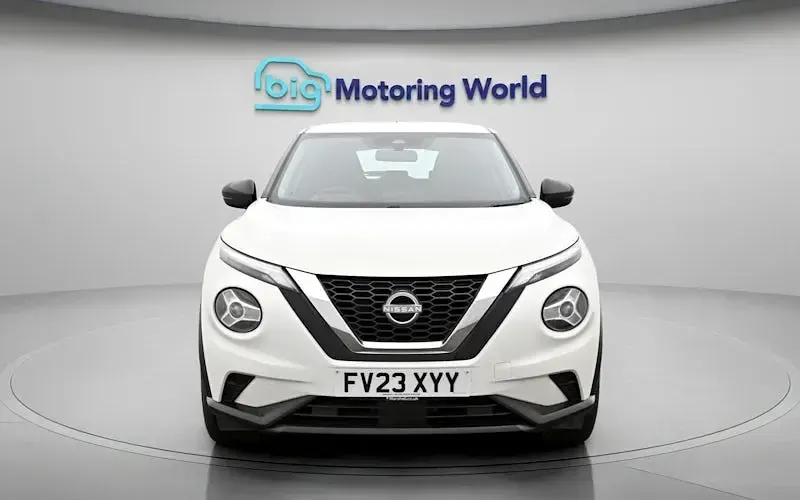 Used Nissan Juke Acenta 114 HP (83 kW) 2023 White SUV