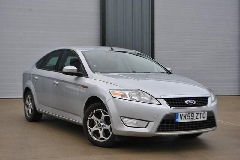 Silver Used 2009 Ford Mondeo Zetec Hatchback | £1,990 (Fair price) - Image 1/1