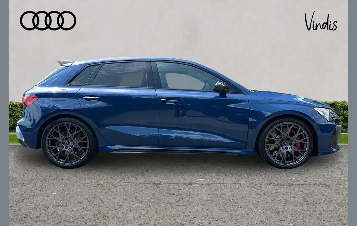 New Audi RS3 Comfort 400 HP (294 kW) 2026 Blue Sedan