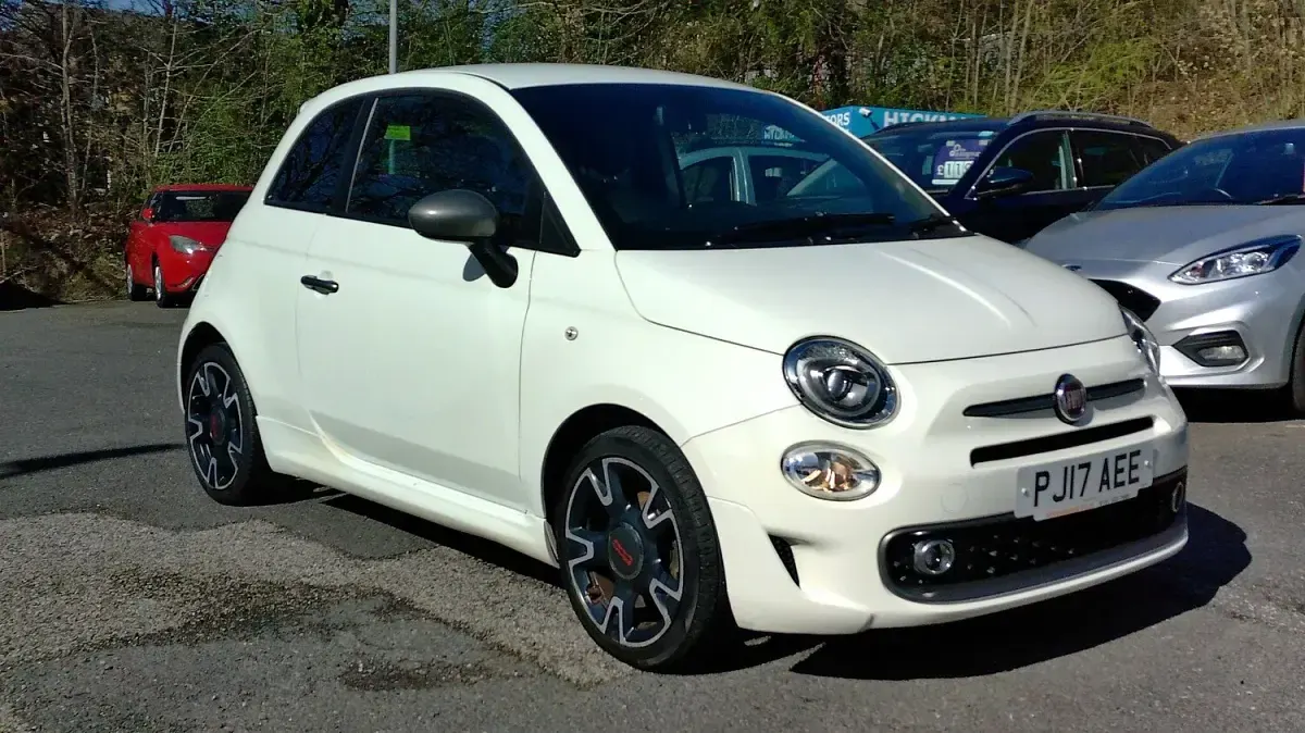 Gebraucht Fiat 500 S 69 PS (50 kW) 2017 Weiß Kleinwagen