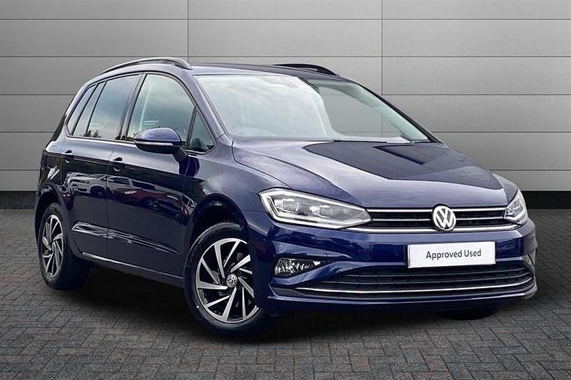 Atlantic blue Used 2020 VW Golf VIII Match Hatchback | £14,395 (Good price) - Image 1/4