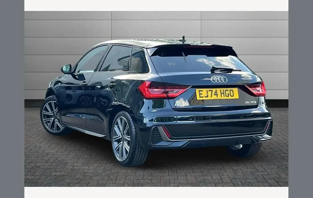 Used Audi A1 S-Line 95 HP (69 kW) 2024 Black SUV