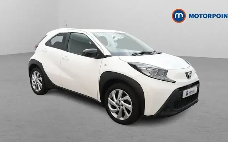 Used Toyota Aygo X PURE 72 HP (52 kW) 2022 SUV