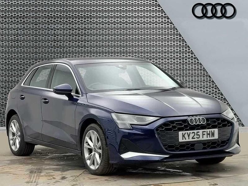 Used Audi A3 e-tron Sport 204 HP (150 kW) 2025 Blue Hatchback