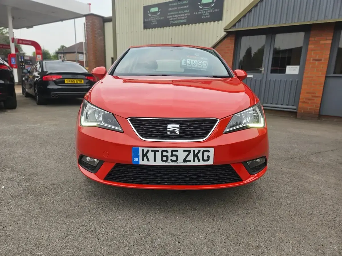 Usado Seat Ibiza 2016 Vermelho Citadino