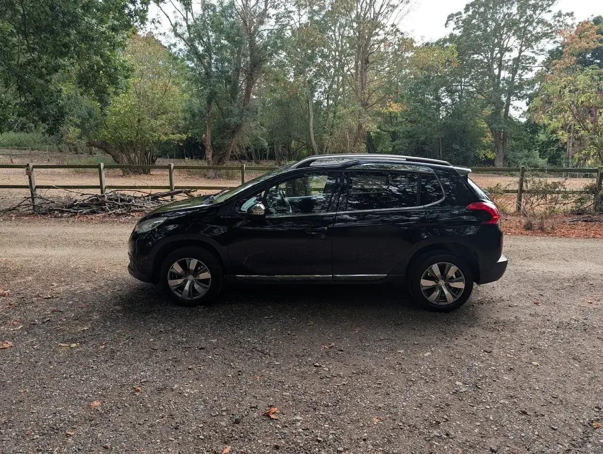 Used Peugeot 2008 Allure 82 HP (60 kW) 2016 Black SUV