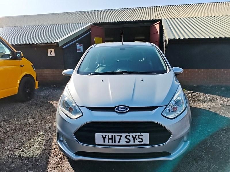Used Ford B-MAX Zetec 2017 Silver MPV