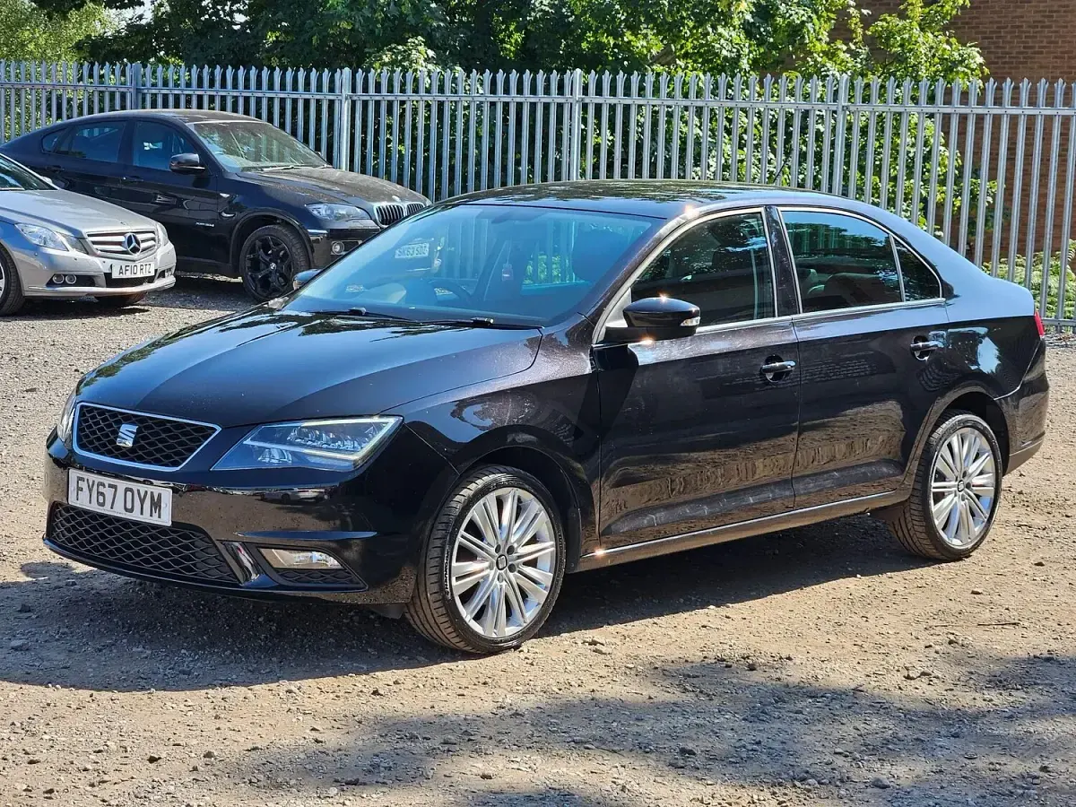 Used Seat Toledo XCELLENCE 110 HP (80 kW) 2017 Black Hatchback