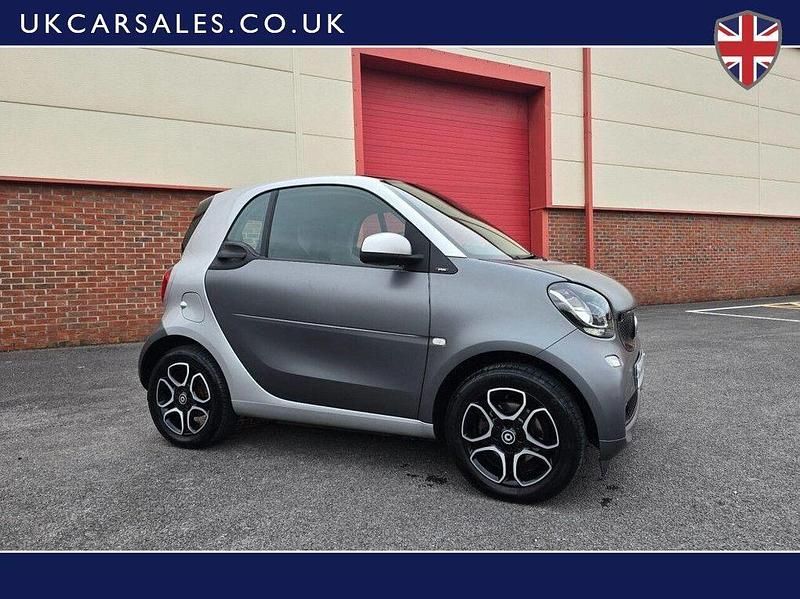 Silver Used 2018 Smart ForTwo Coupé Premium Coupe | £9,499 (Fair price) - Image 1/3