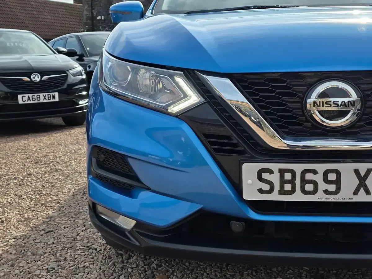 Used Nissan Qashqai Acenta Premium 160 HP (117 kW) 2020 Blue SUV