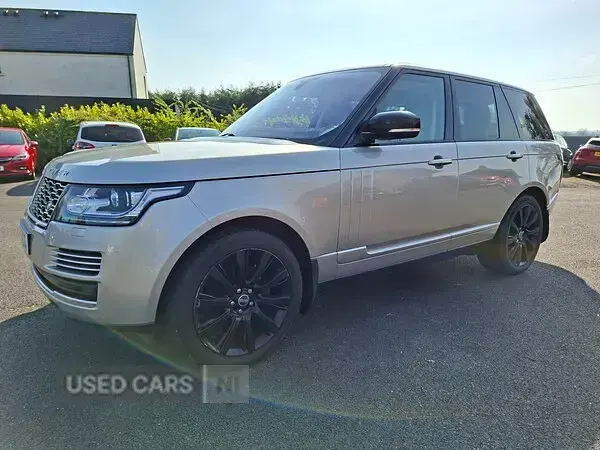Used Land Rover Range Rover Vogue 306 HP (225 kW) 2015 Gold SUV