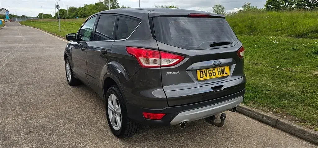 Used Ford Kuga Zetec 2016 Metallic grey SUV