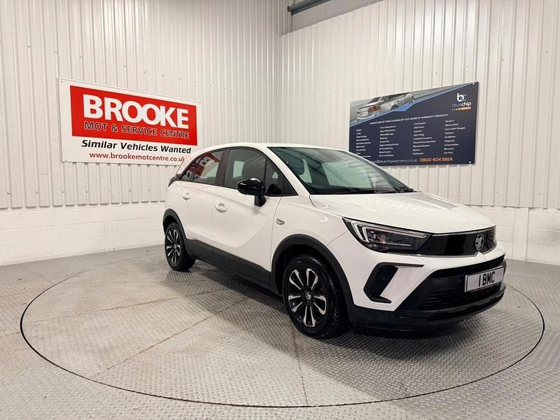 White Used 2021 Vauxhall Crossland SUV | £9,990 (Good price) - Image 1/2