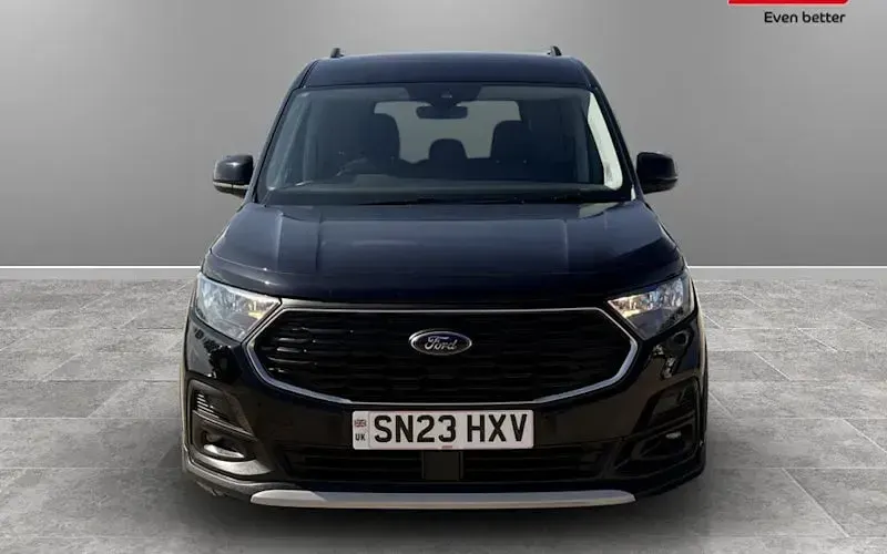 Used Ford Tourneo Connect Active 122 HP (89 kW) 2023 Black MPV