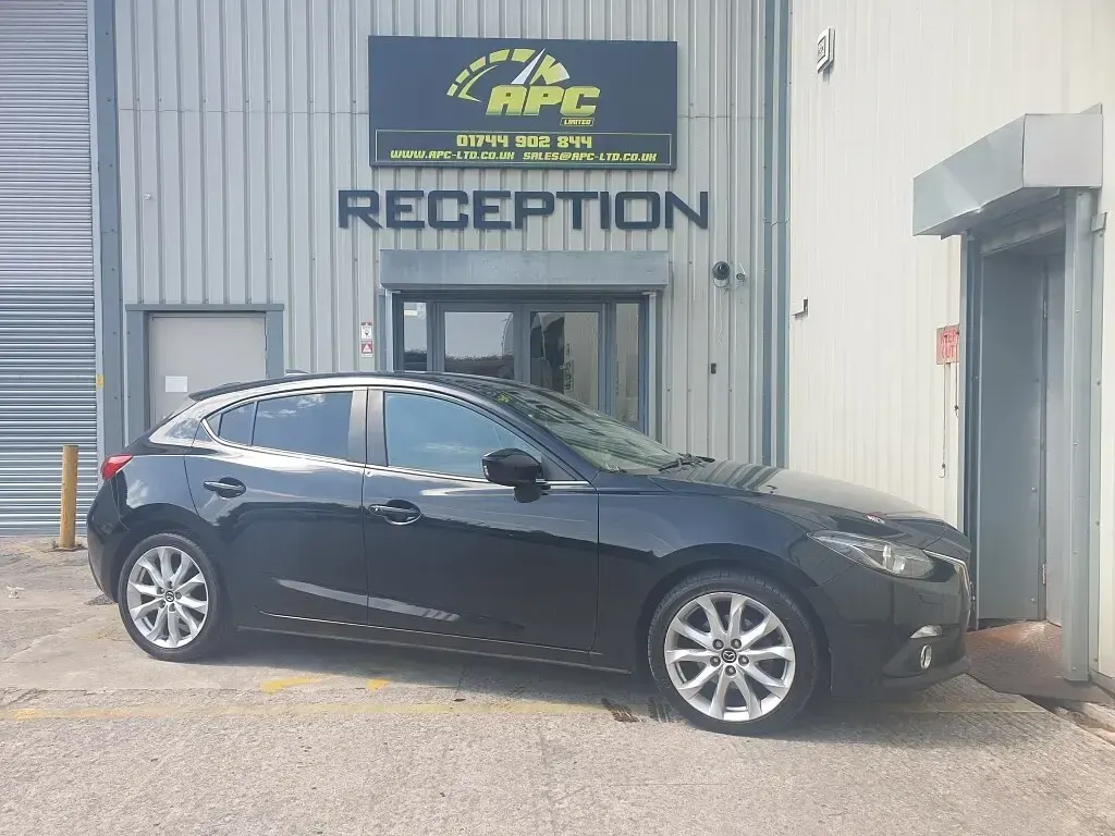 Used Mazda 3 Inclusive 150 HP (110 kW) 2016 Black Hatchback