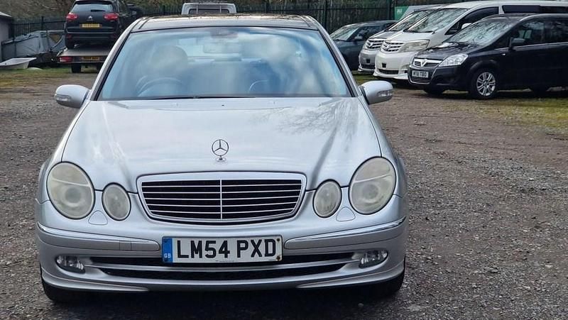 Used Mercedes E270 Avantgarde 177 HP (130 kW) 2005 Silver Sedan