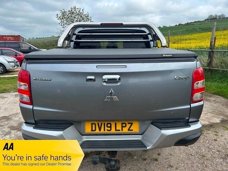 Used Mitsubishi L200 Warrior 181 HP (133 kW) 2019 Grey Pickup