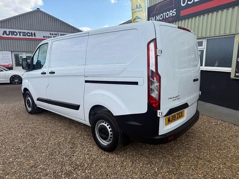 Używany Ford Transit Custom 105 KM (77 kW) 2019 Biały Van